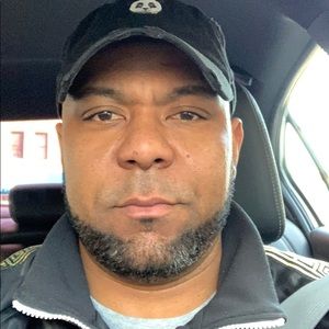 Meet your Posher, Carlos